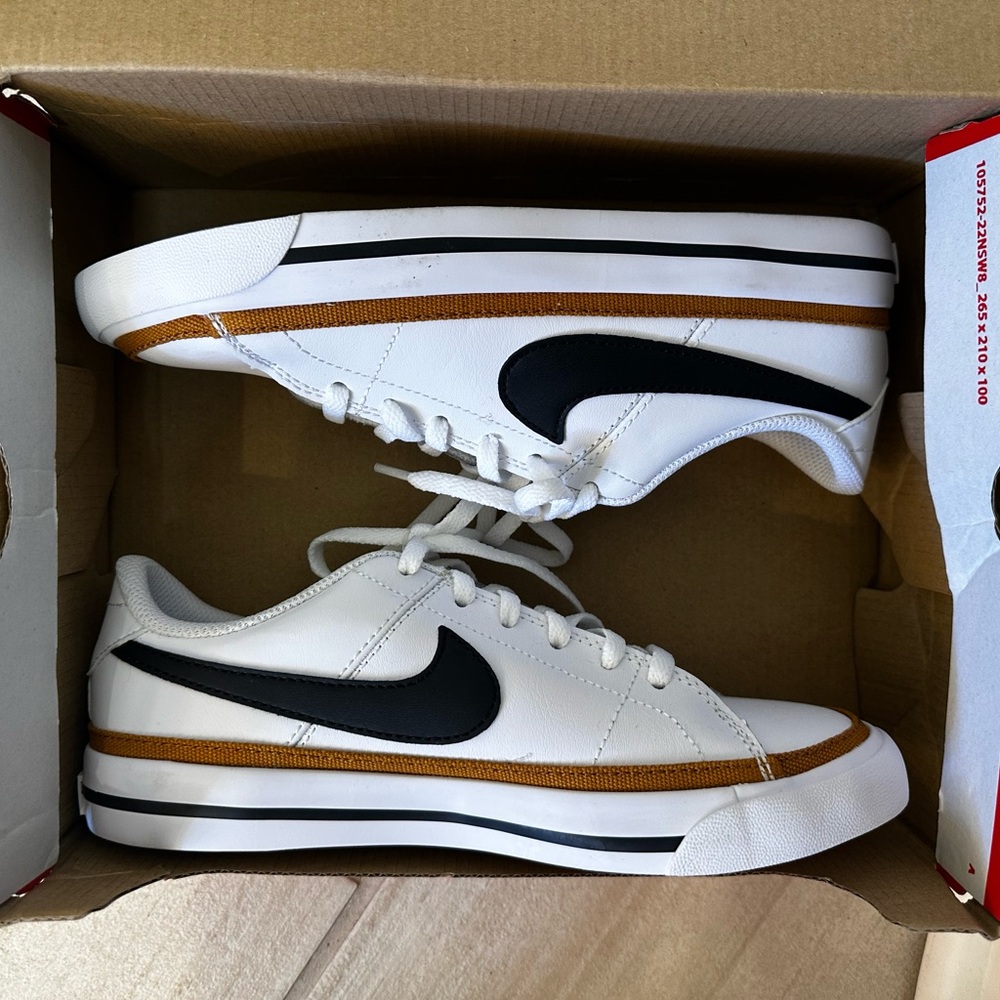 Nike Court Legacy Sneakers | Youth 4 | New in Box! | Boys | Girls